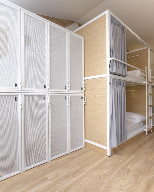 Bed One Block Hostel *